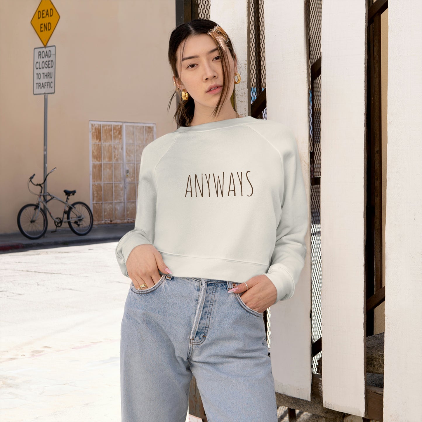 ANYWAYS CROP CREWNECK